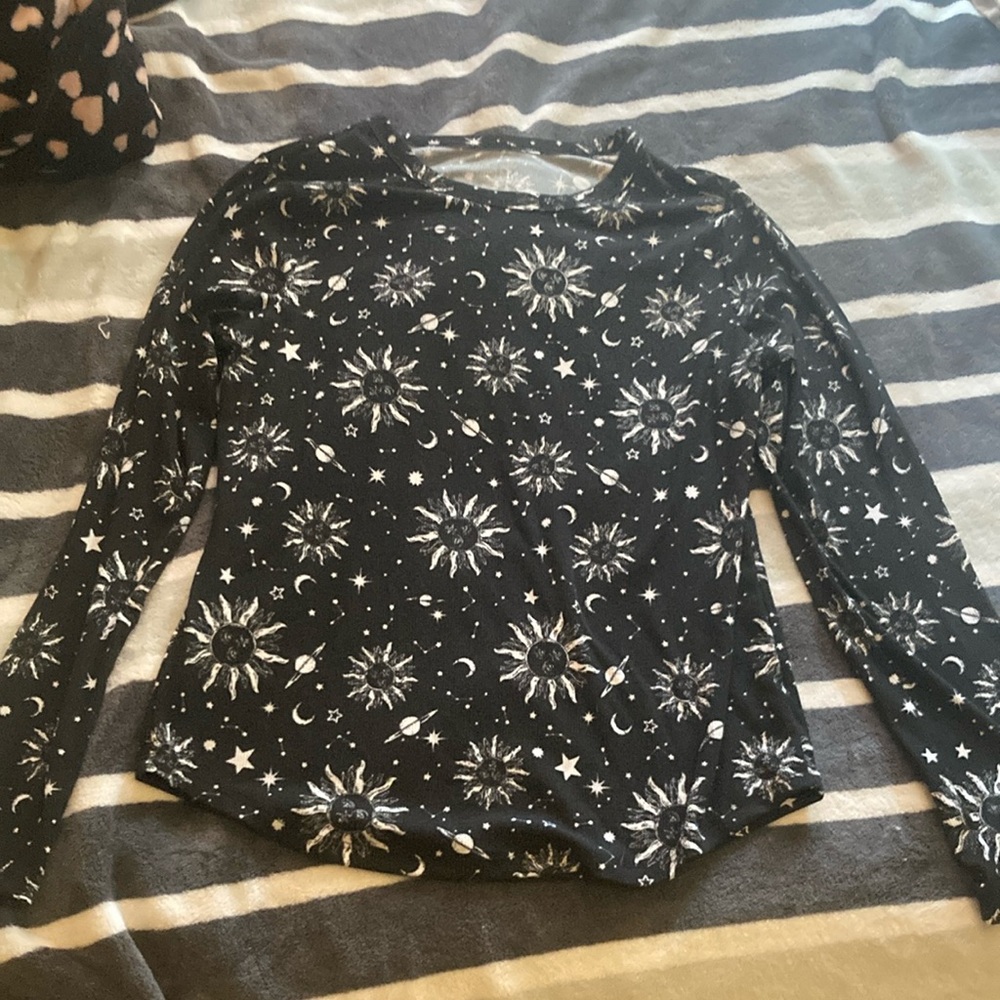 No Boundaries Black and White Celestial Top